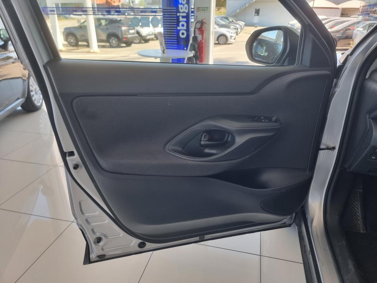 toyota-yaris-cross-2023-hibrido-a-gasolina-1490cc