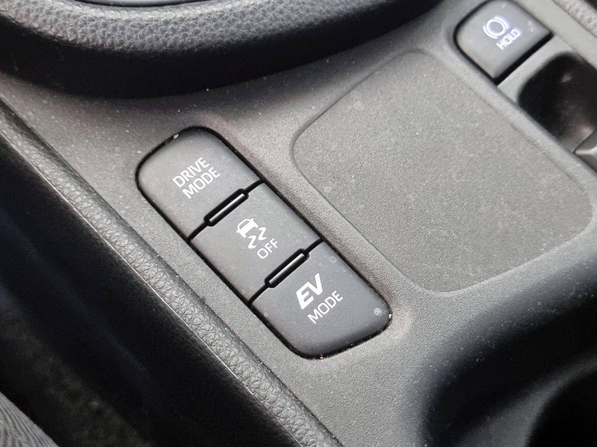 toyota-yaris-cross-2023-hibrido-a-gasolina-1490cc