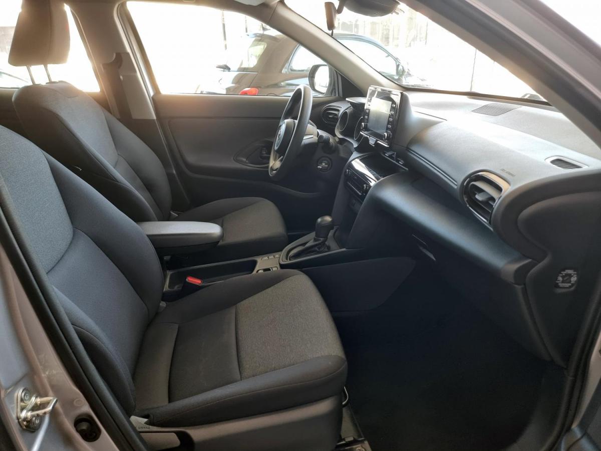 toyota-yaris-cross-2023-hibrido-a-gasolina-1490cc