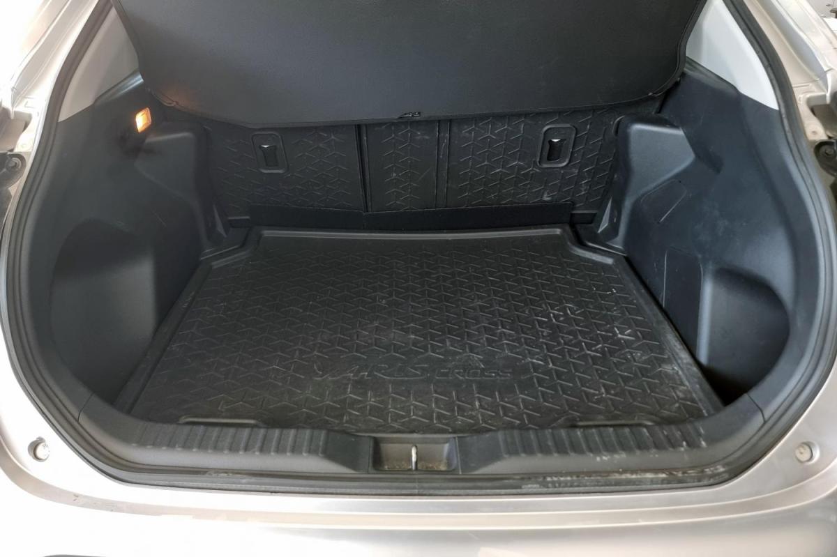 toyota-yaris-cross-2023-hibrido-a-gasolina-1490cc