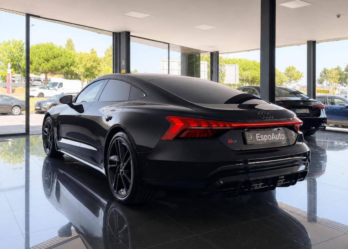 audi-e-tron-gt-2023-eletrico-0cc