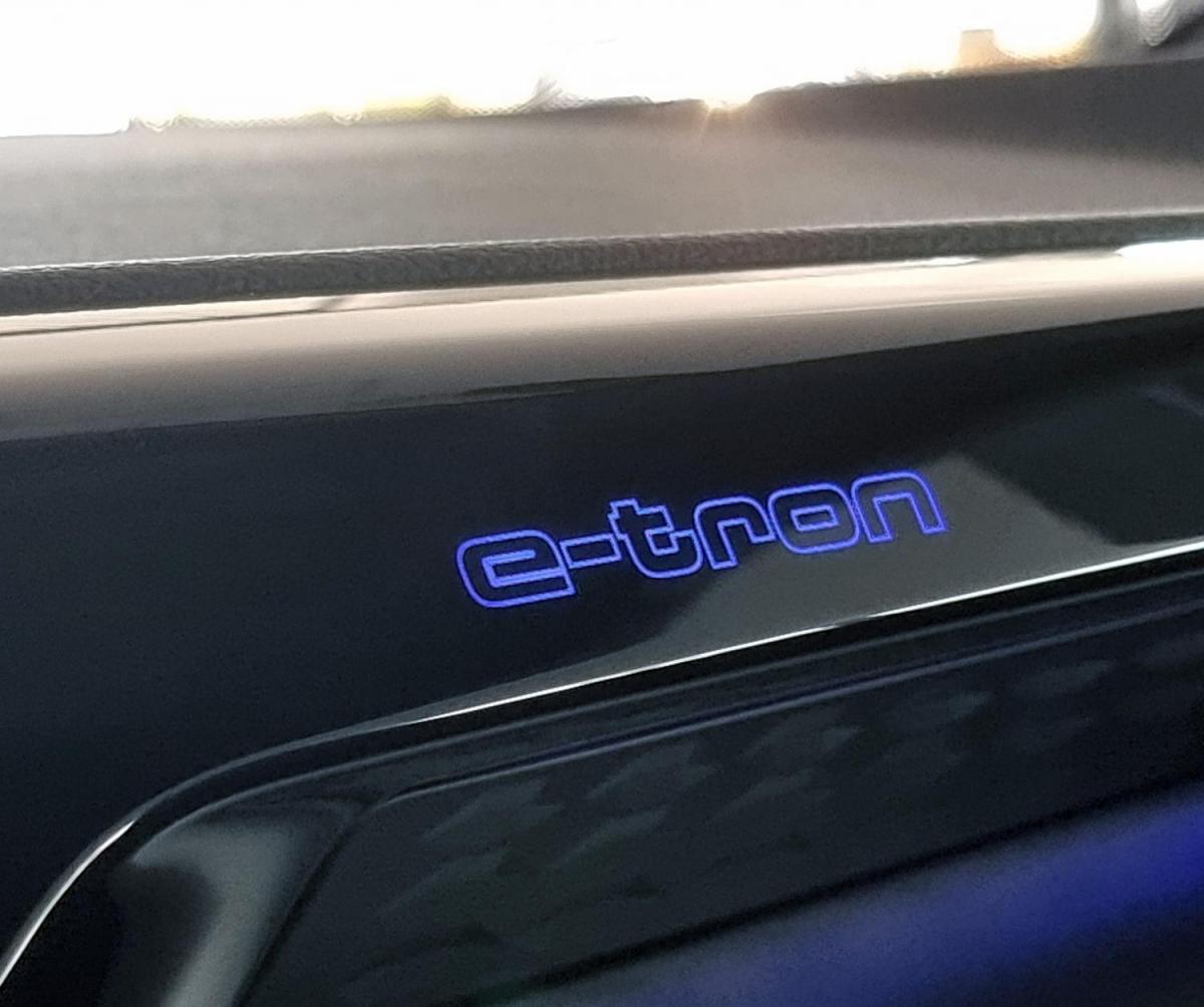 audi-e-tron-gt-2023-eletrico-0cc