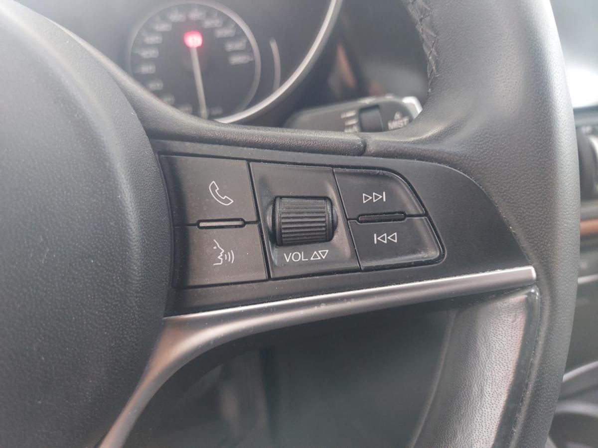 alfa-romeo-giulia-2017-diesel-2143cc
