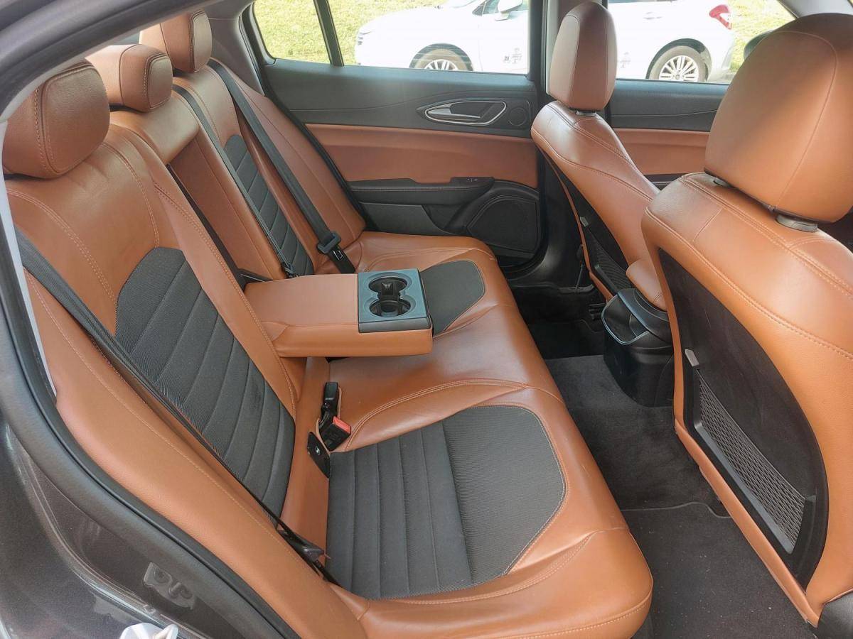 alfa-romeo-giulia-2017-diesel-2143cc