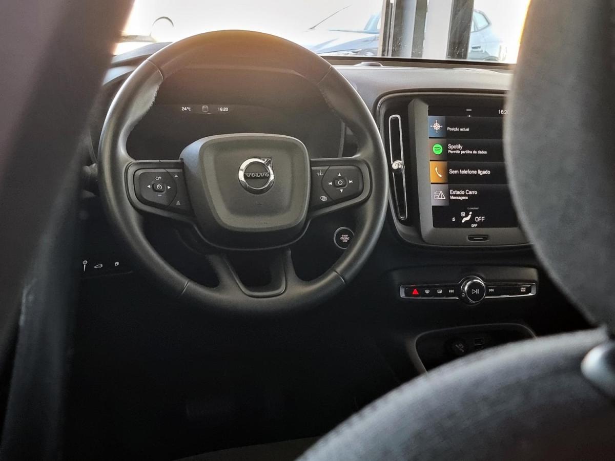 volvo-xc40-2022-hibrido-a-gasolina-1477cc