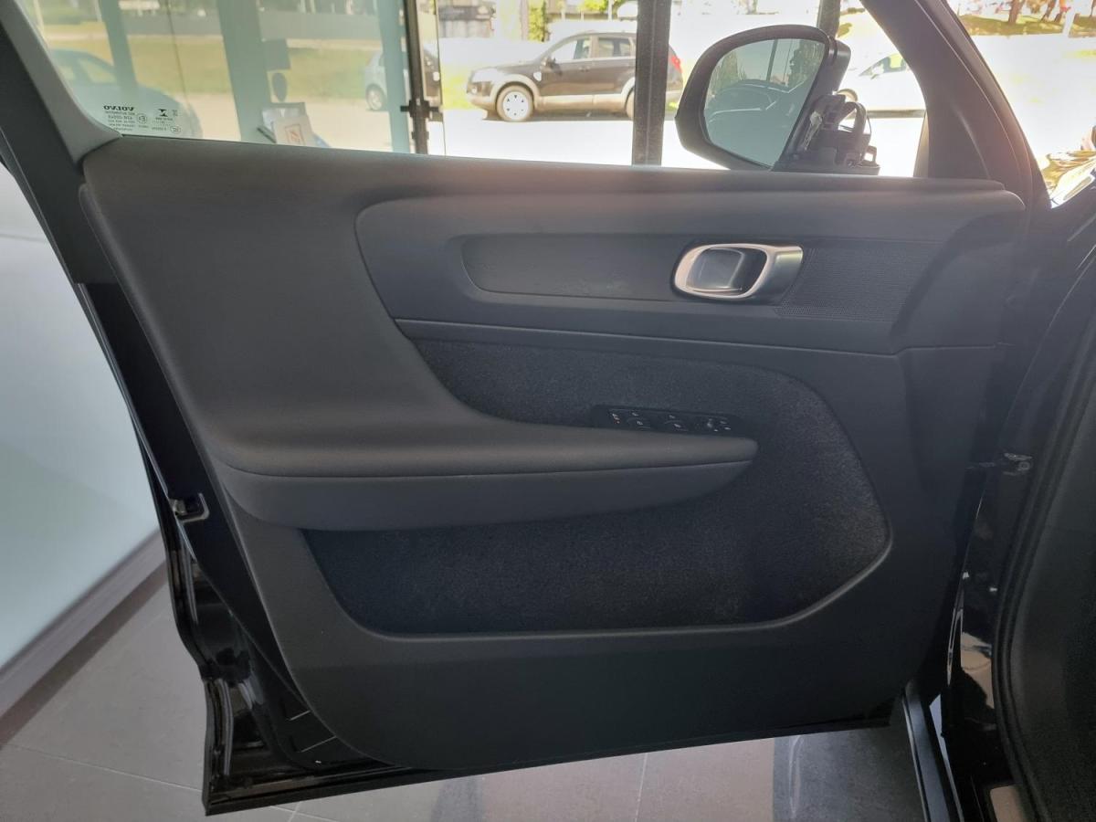 volvo-xc40-2022-hibrido-a-gasolina-1477cc