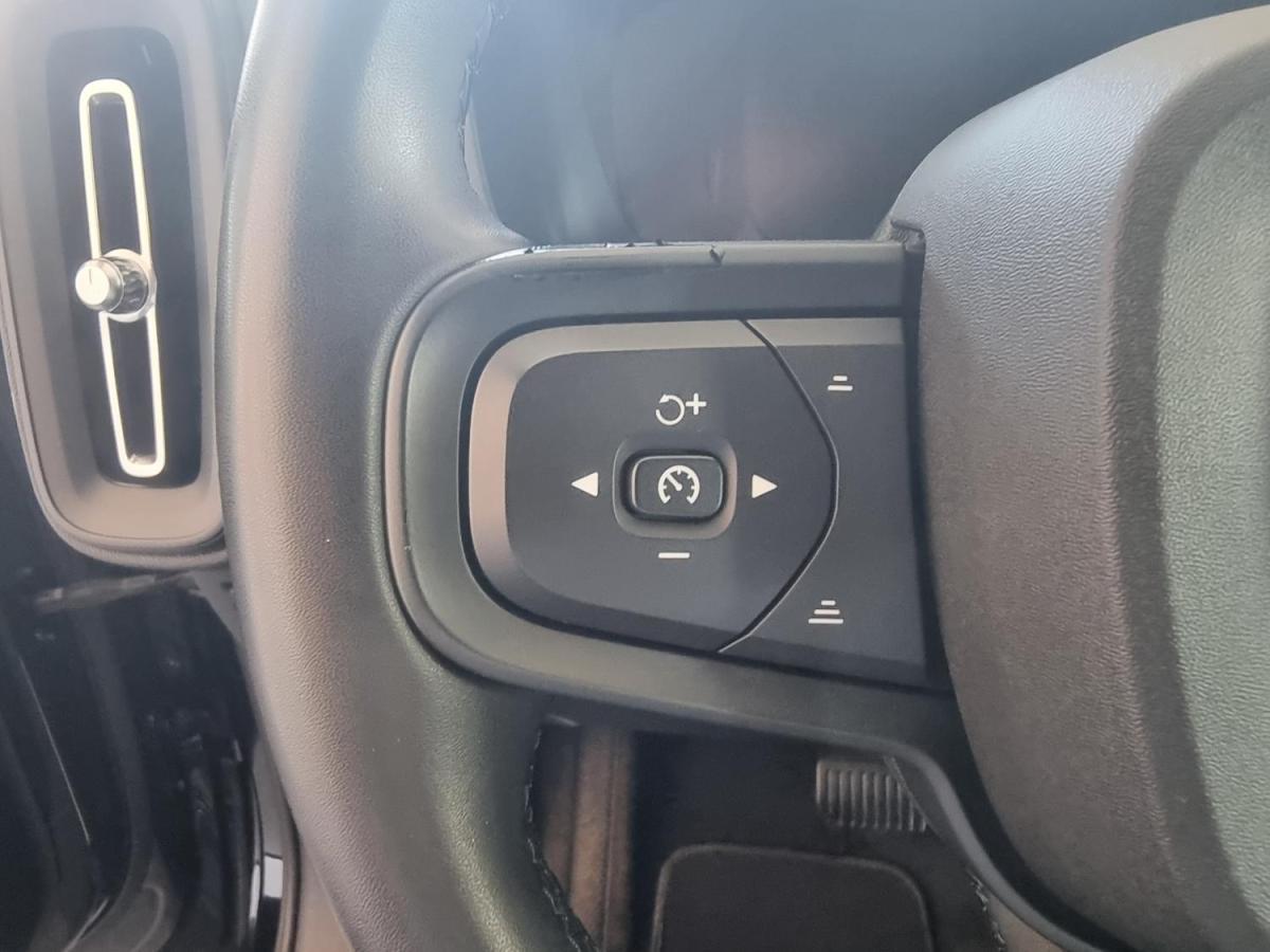 volvo-xc40-2022-hibrido-a-gasolina-1477cc