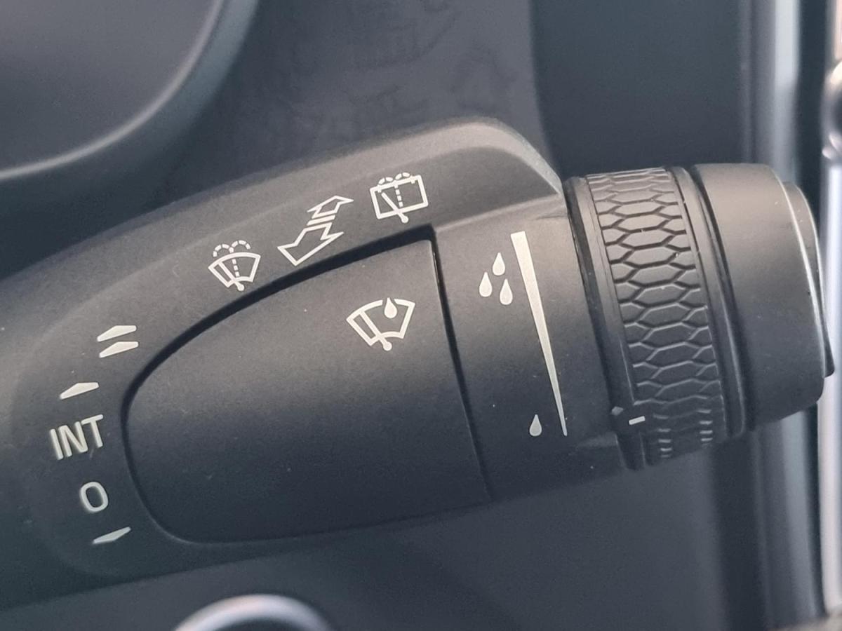 volvo-xc40-2022-hibrido-a-gasolina-1477cc
