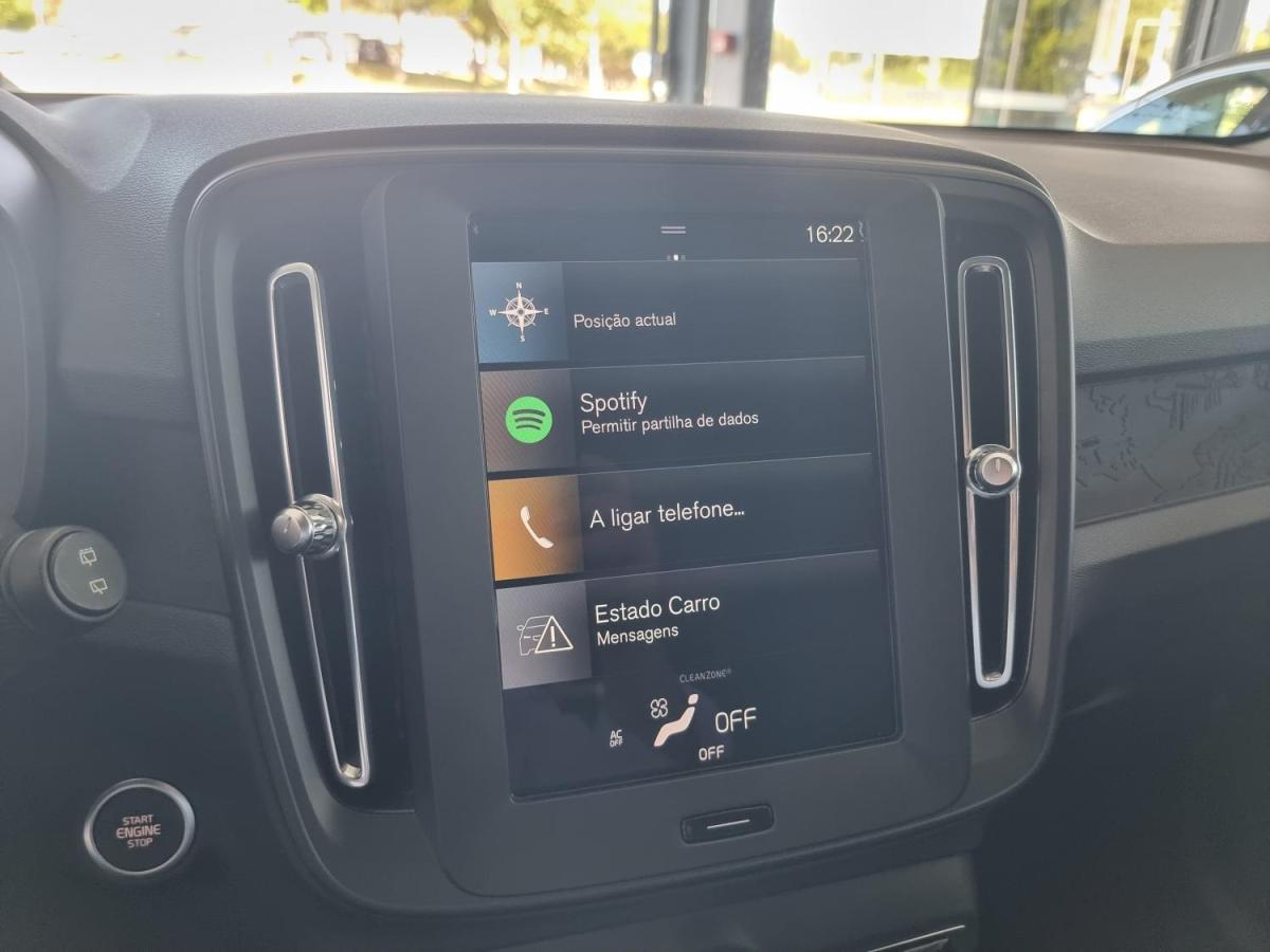 volvo-xc40-2022-hibrido-a-gasolina-1477cc
