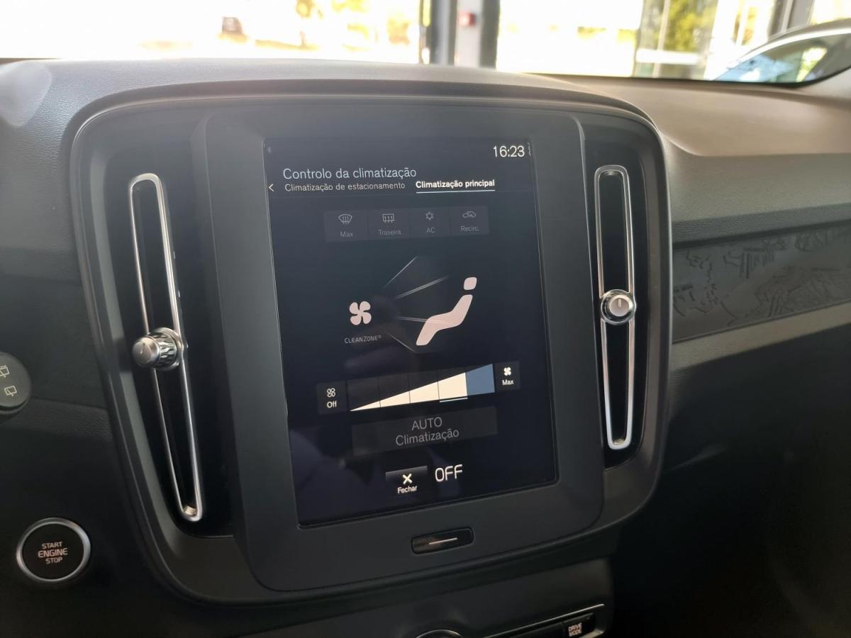 volvo-xc40-2022-hibrido-a-gasolina-1477cc