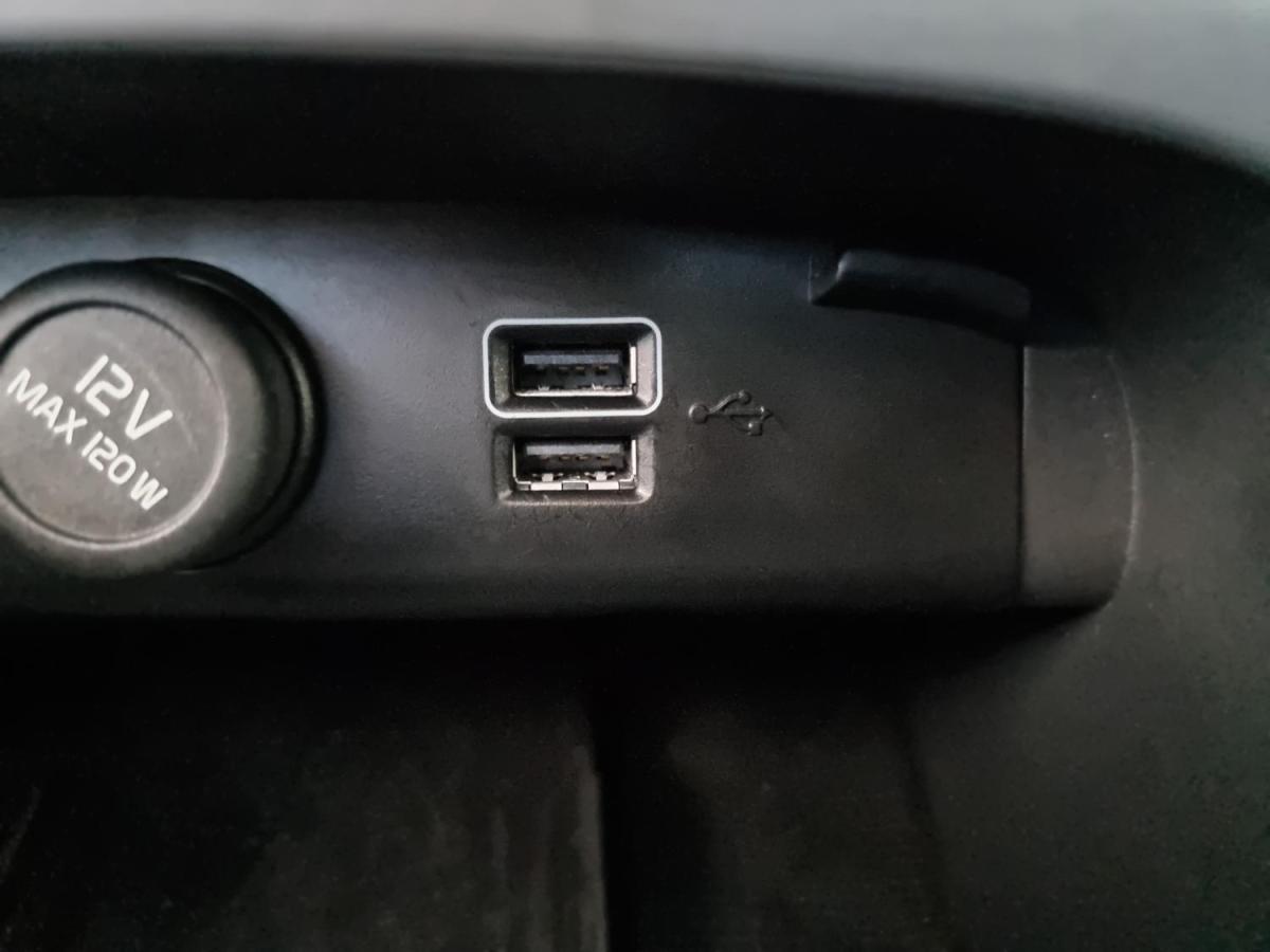 volvo-xc40-2022-hibrido-a-gasolina-1477cc