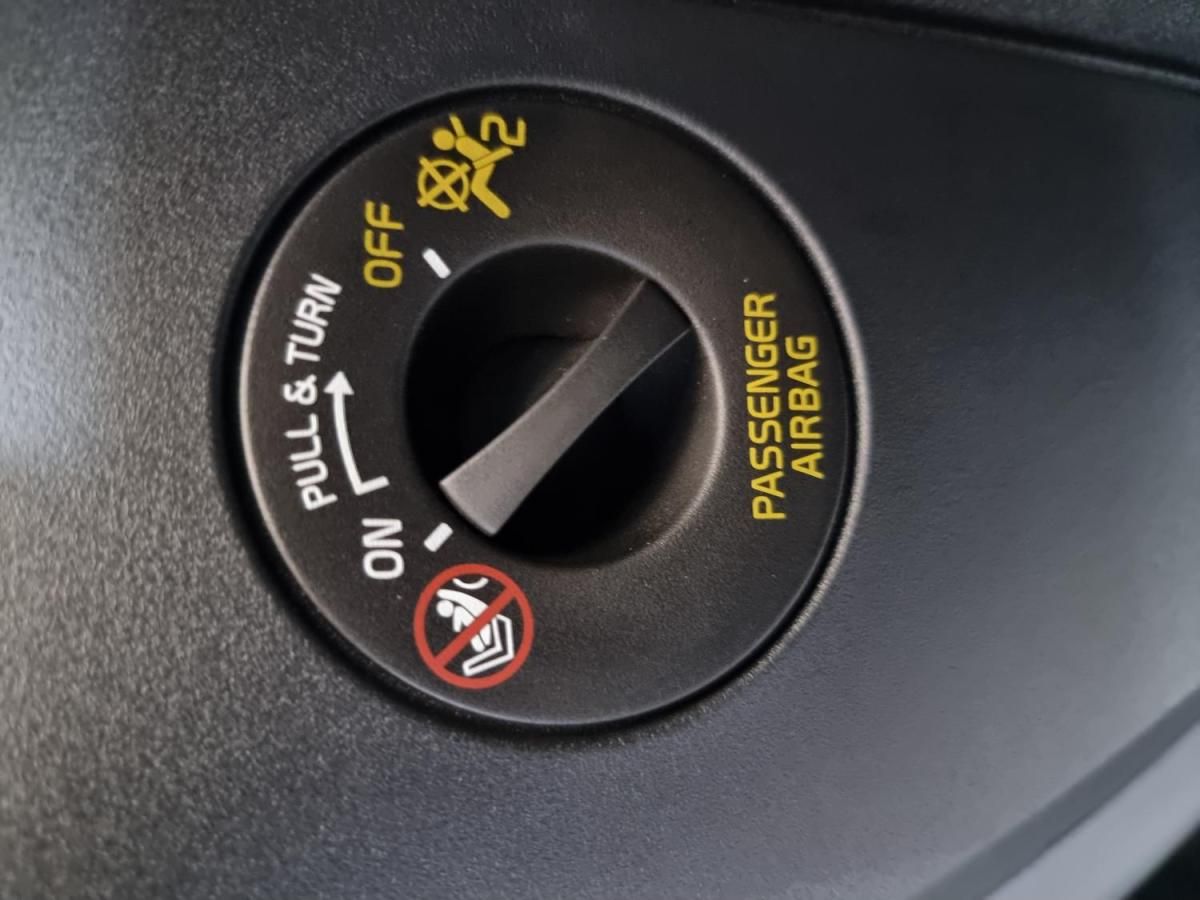 volvo-xc40-2022-hibrido-a-gasolina-1477cc