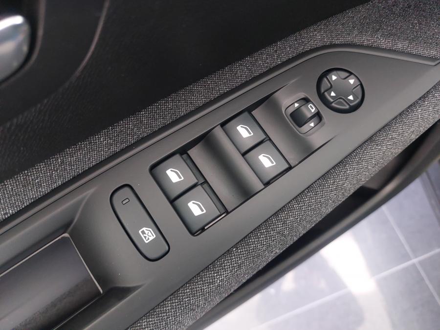 peugeot-3008-2020-diesel-1499cc