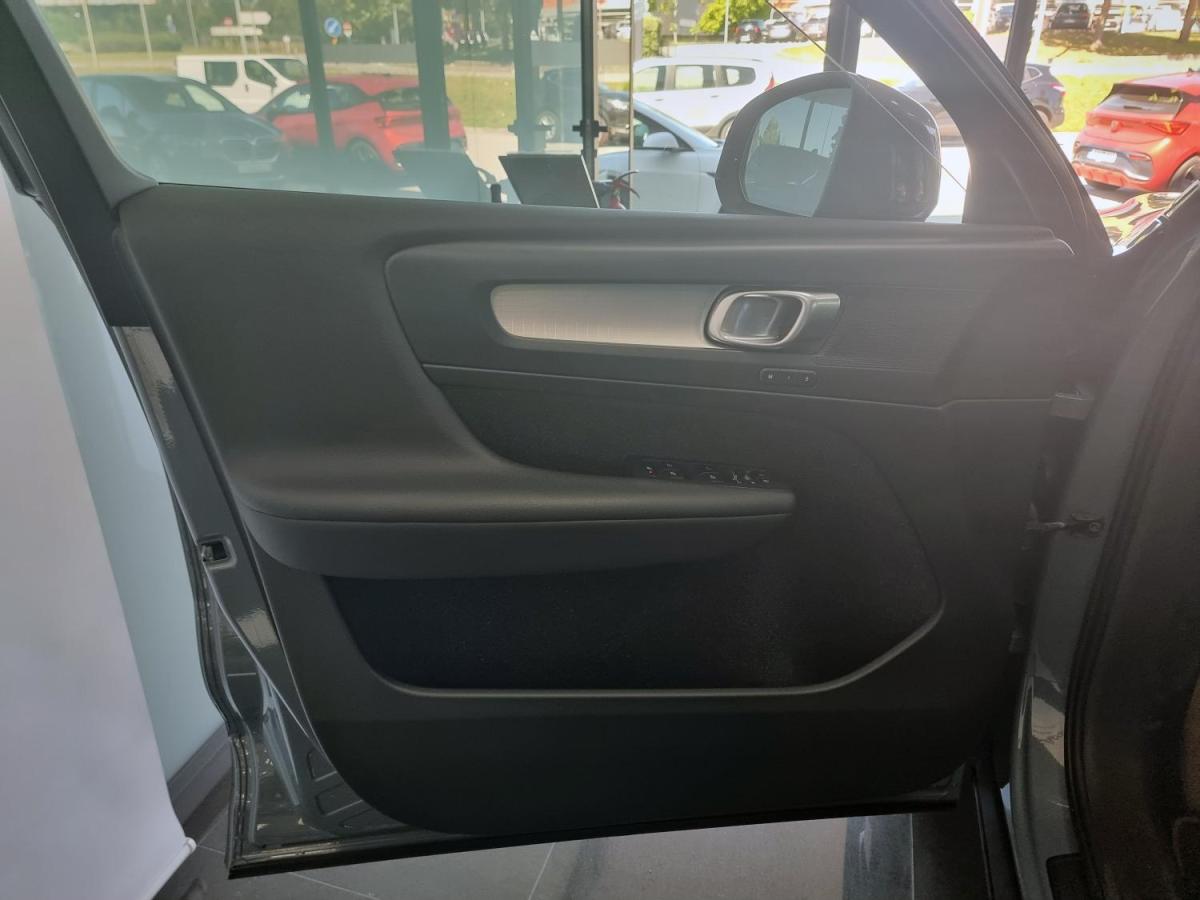 volvo-xc40-2019-diesel-1969cc