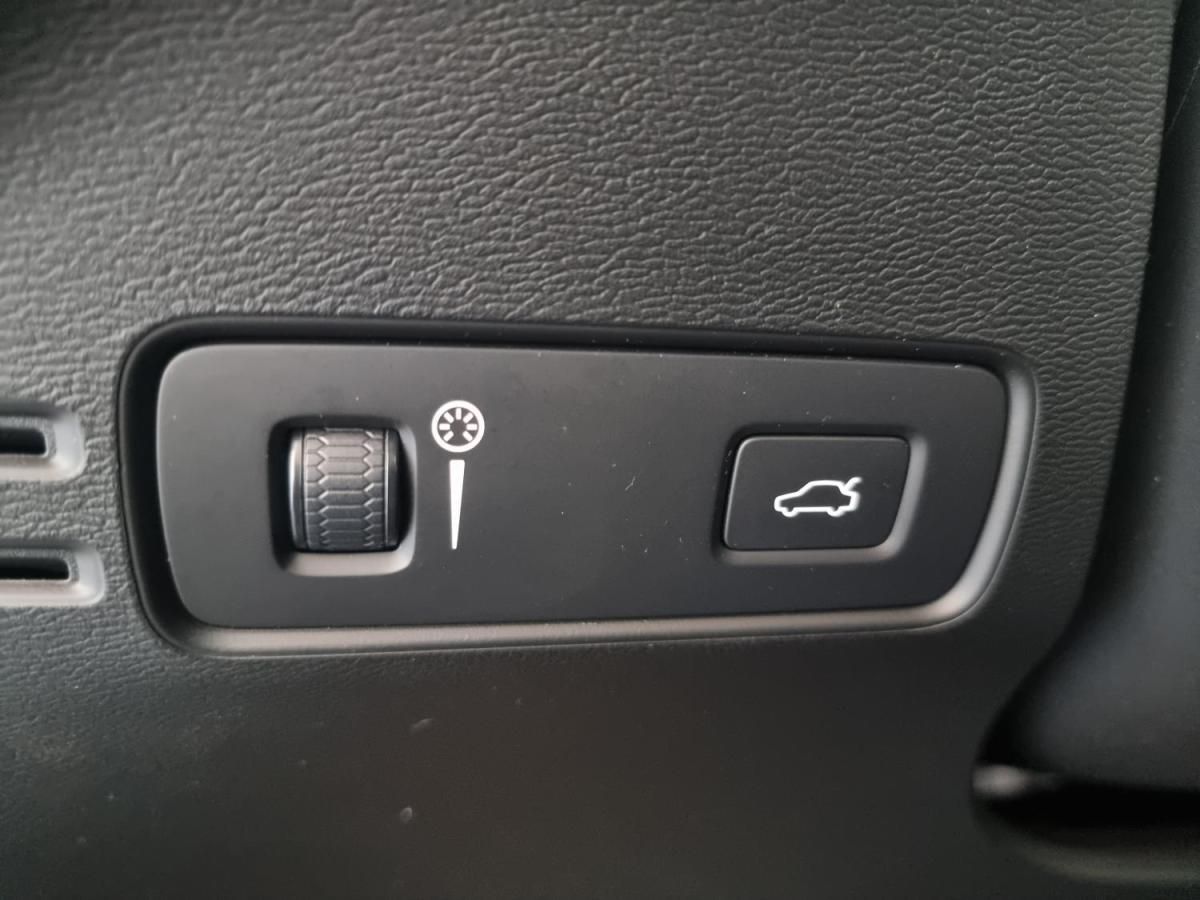 volvo-xc40-2019-diesel-1969cc