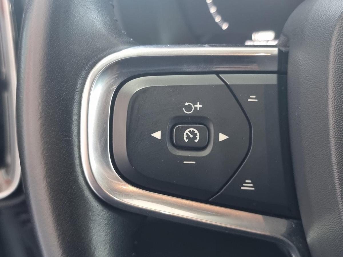 volvo-xc40-2019-diesel-1969cc