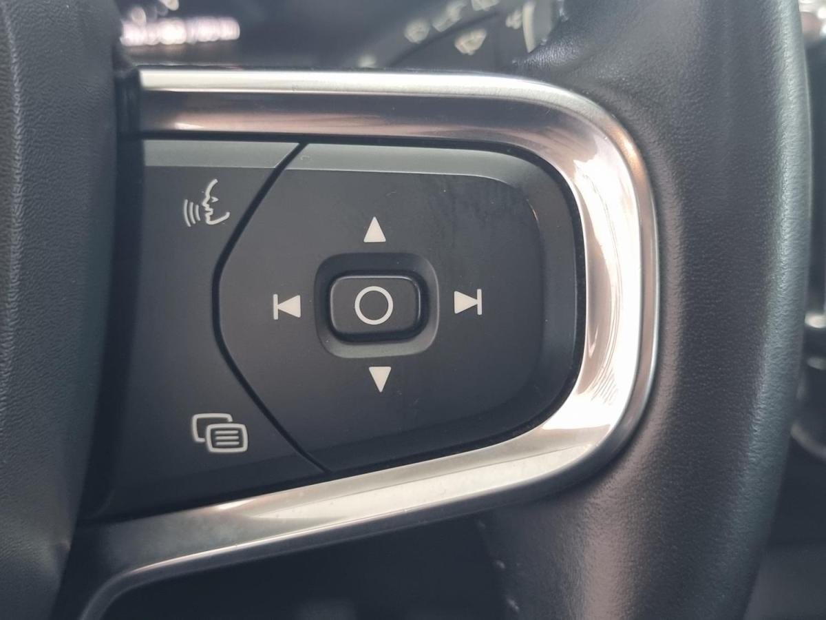 volvo-xc40-2019-diesel-1969cc