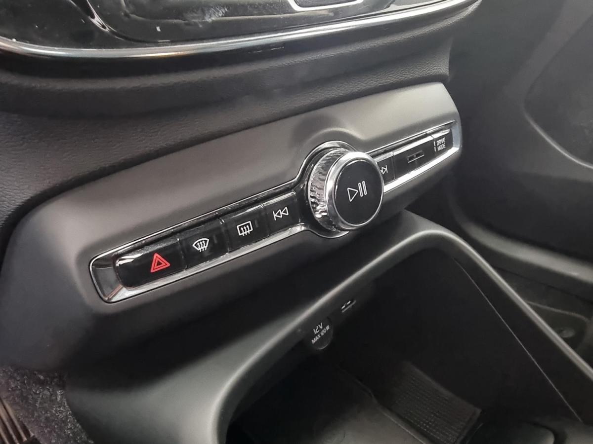 volvo-xc40-2019-diesel-1969cc
