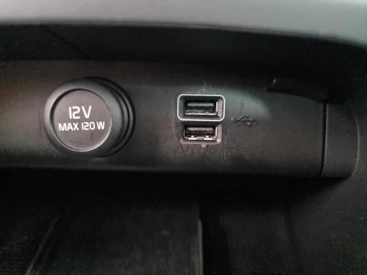volvo-xc40-2019-diesel-1969cc