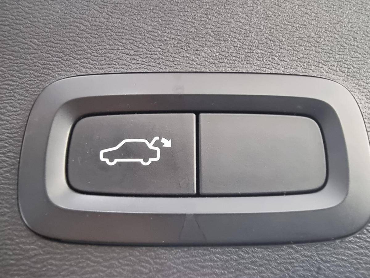 volvo-xc40-2019-diesel-1969cc