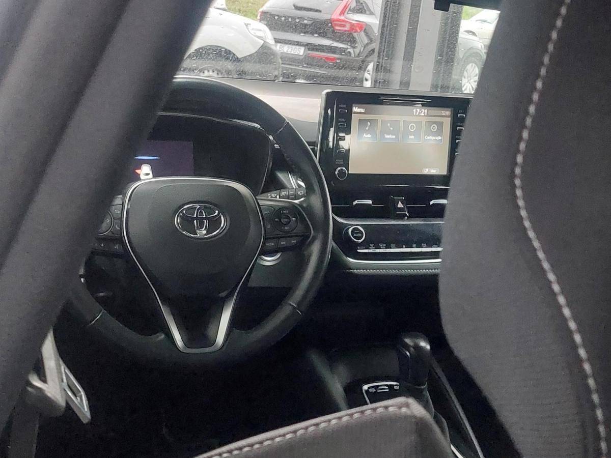 toyota-corolla-2021-hibrido-a-gasolina-1798cc