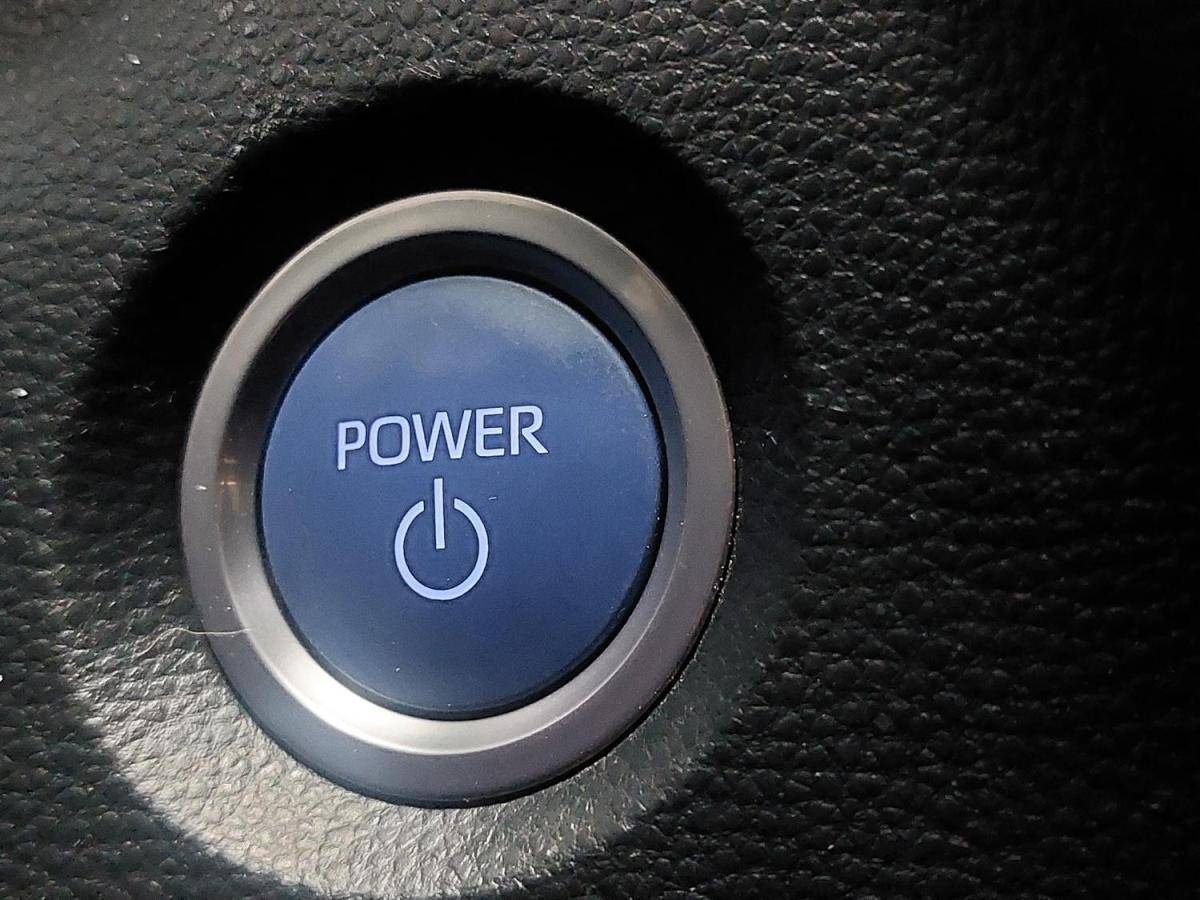 toyota-corolla-2021-hibrido-a-gasolina-1798cc
