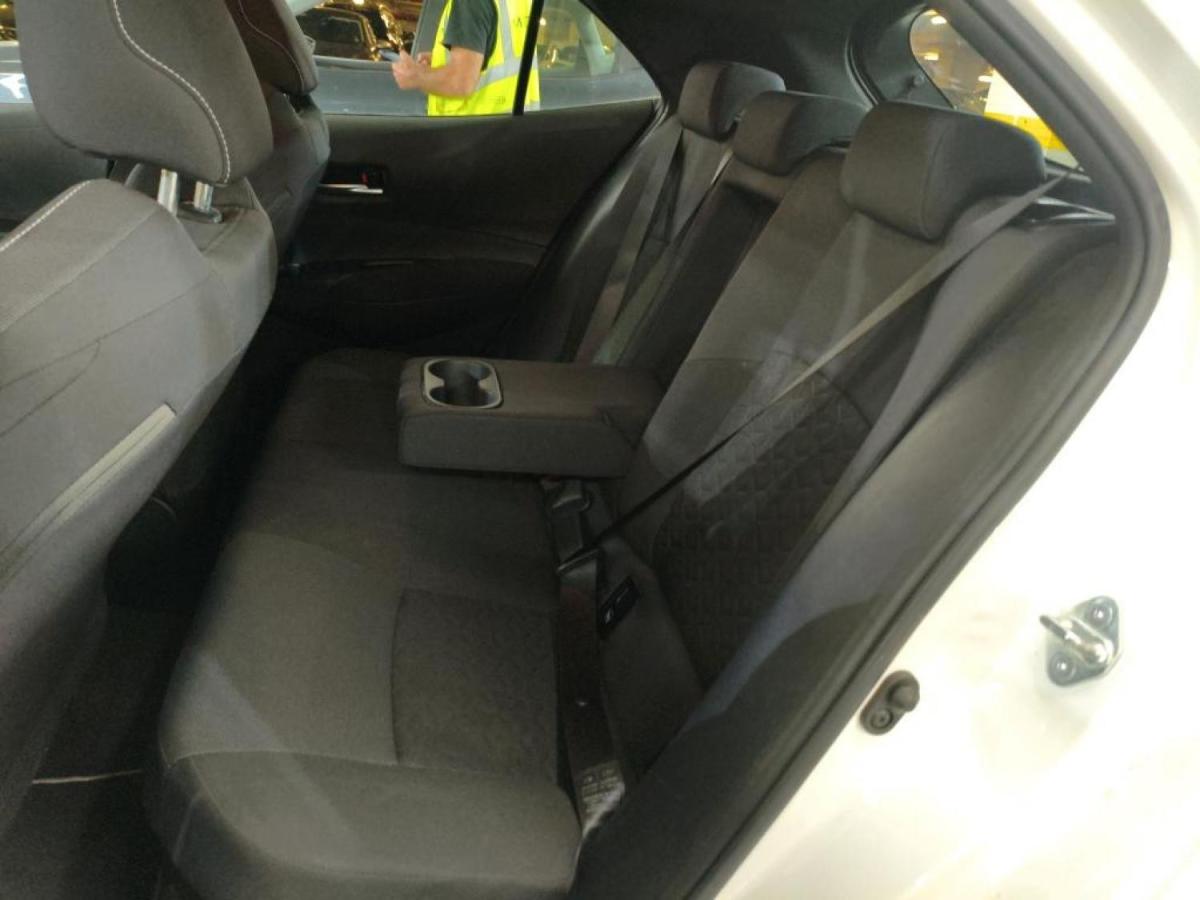 toyota-corolla-2021-hibrido-a-gasolina-1798cc