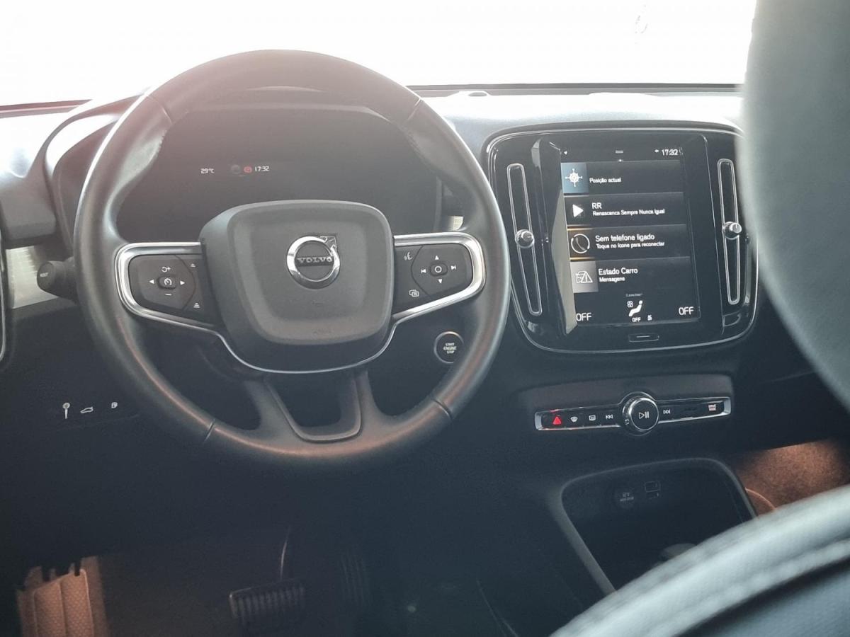 volvo-xc40-2022-hibrido-a-gasolina-1477cc