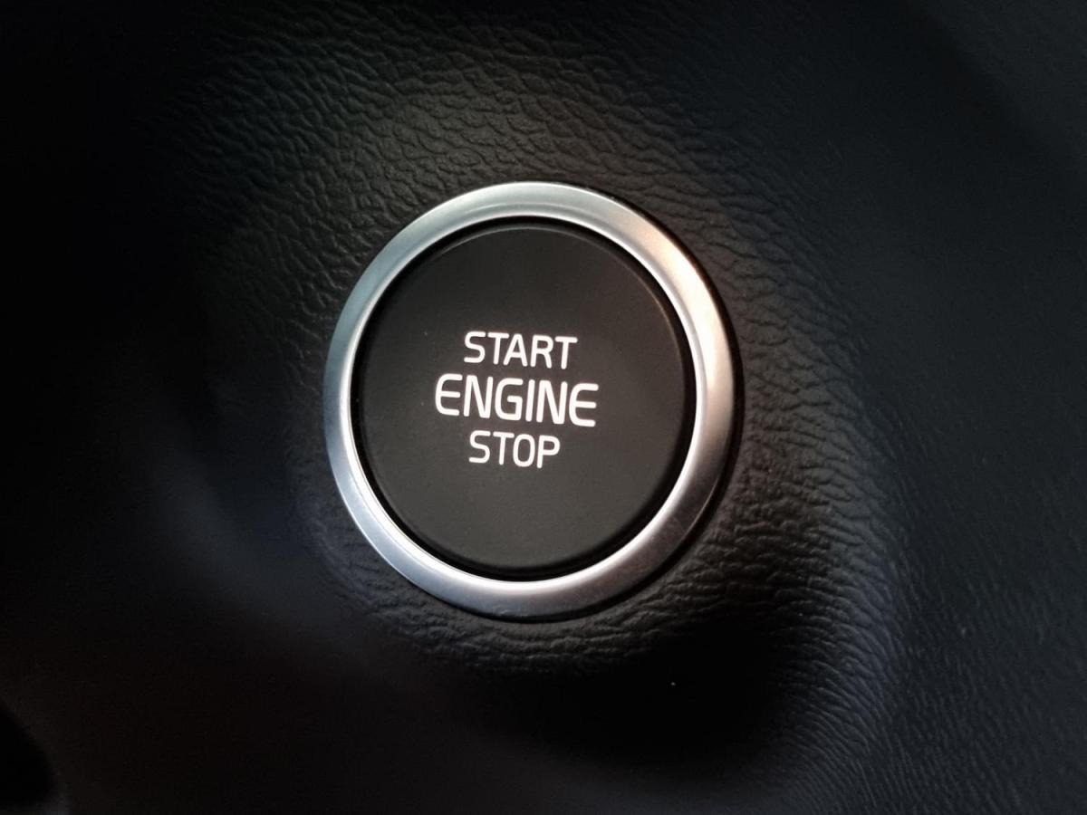 volvo-xc40-2022-hibrido-a-gasolina-1477cc