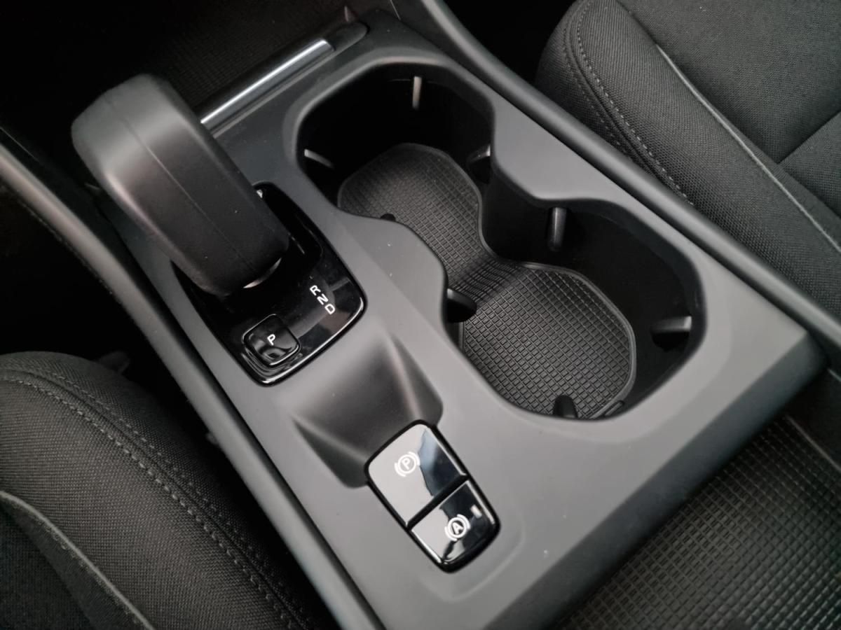 volvo-xc40-2022-hibrido-a-gasolina-1477cc