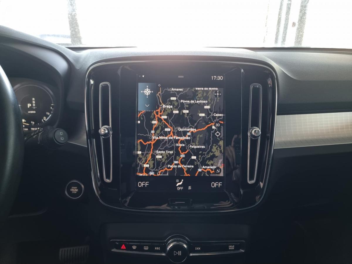 volvo-xc40-2022-hibrido-a-gasolina-1477cc