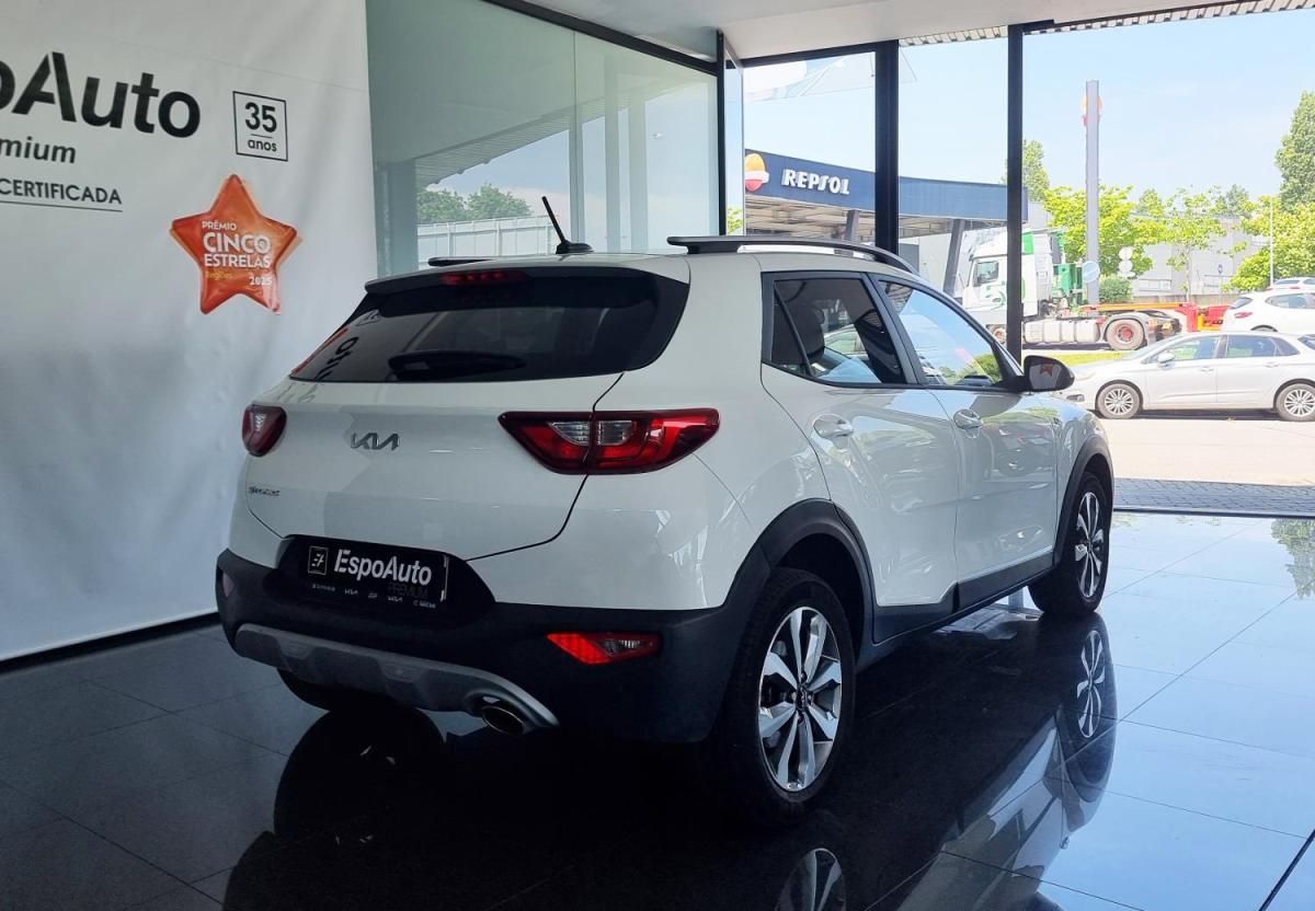 kia-stonic-2022-gasolina-1197cc