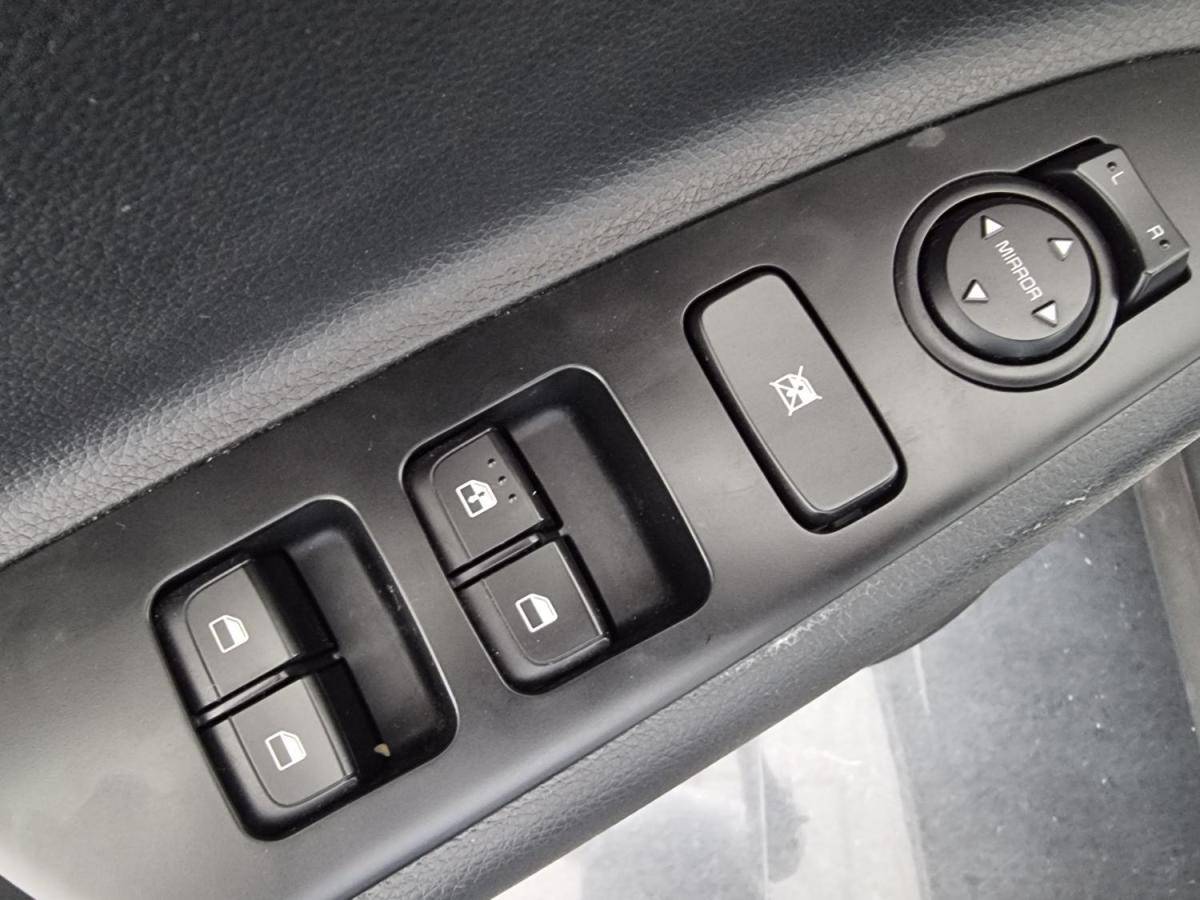 kia-stonic-2022-gasolina-1197cc