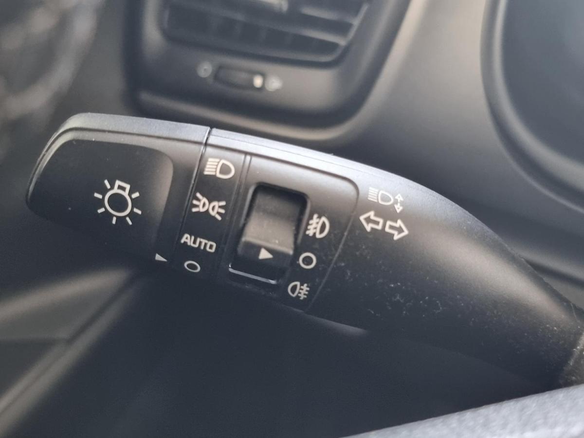 kia-stonic-2022-gasolina-1197cc
