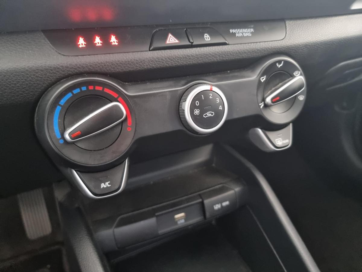kia-stonic-2022-gasolina-1197cc