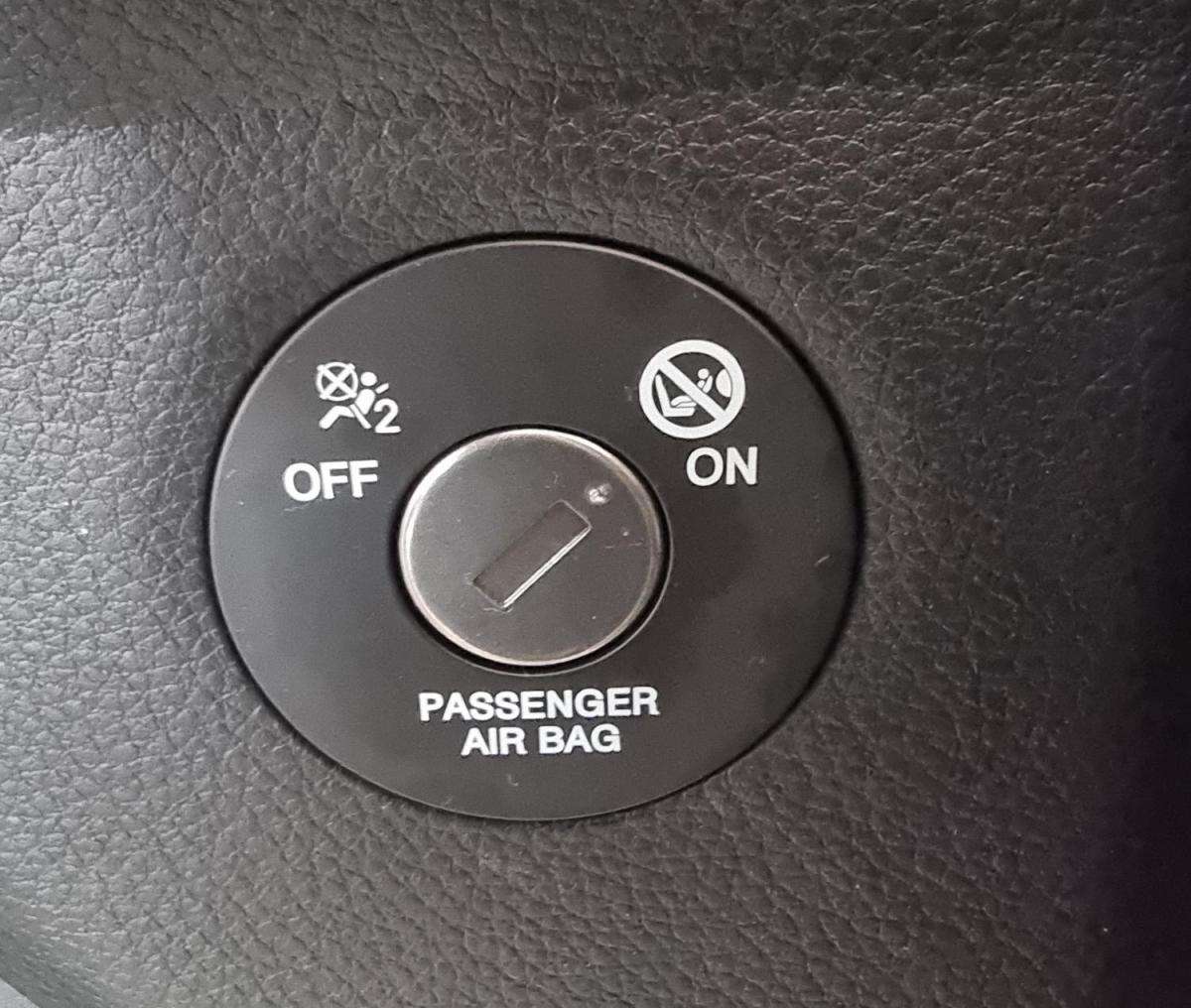 kia-stonic-2022-gasolina-1197cc
