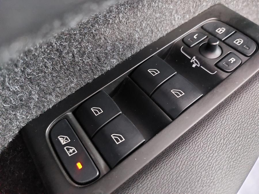 volvo-xc40-2021-hibrido-a-gasolina-1477cc