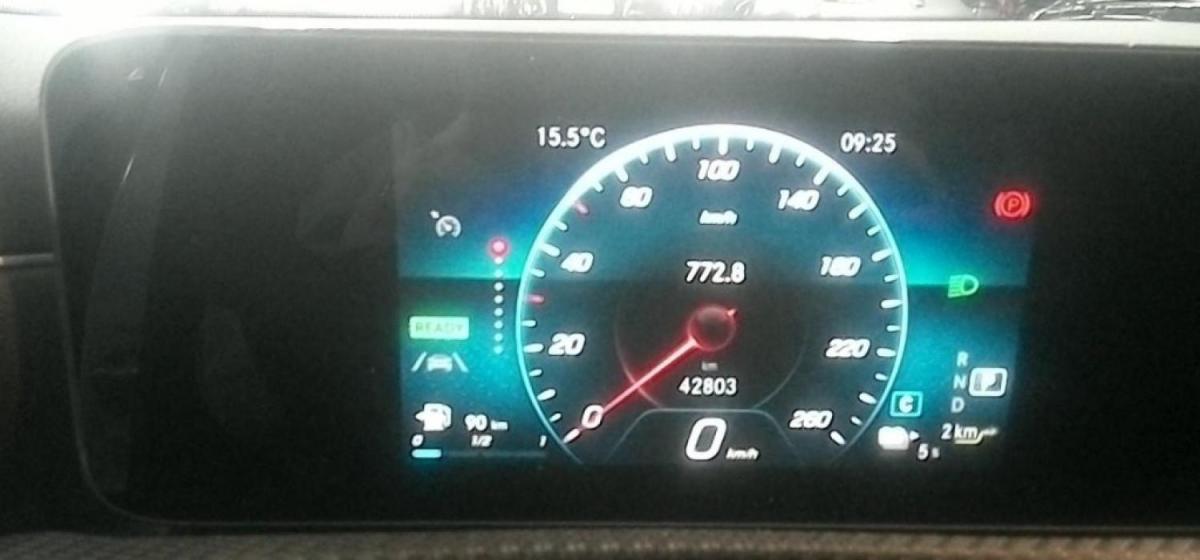 mercedes-benz-classe-a-2021-hibrido-a-gasolina-1332cc