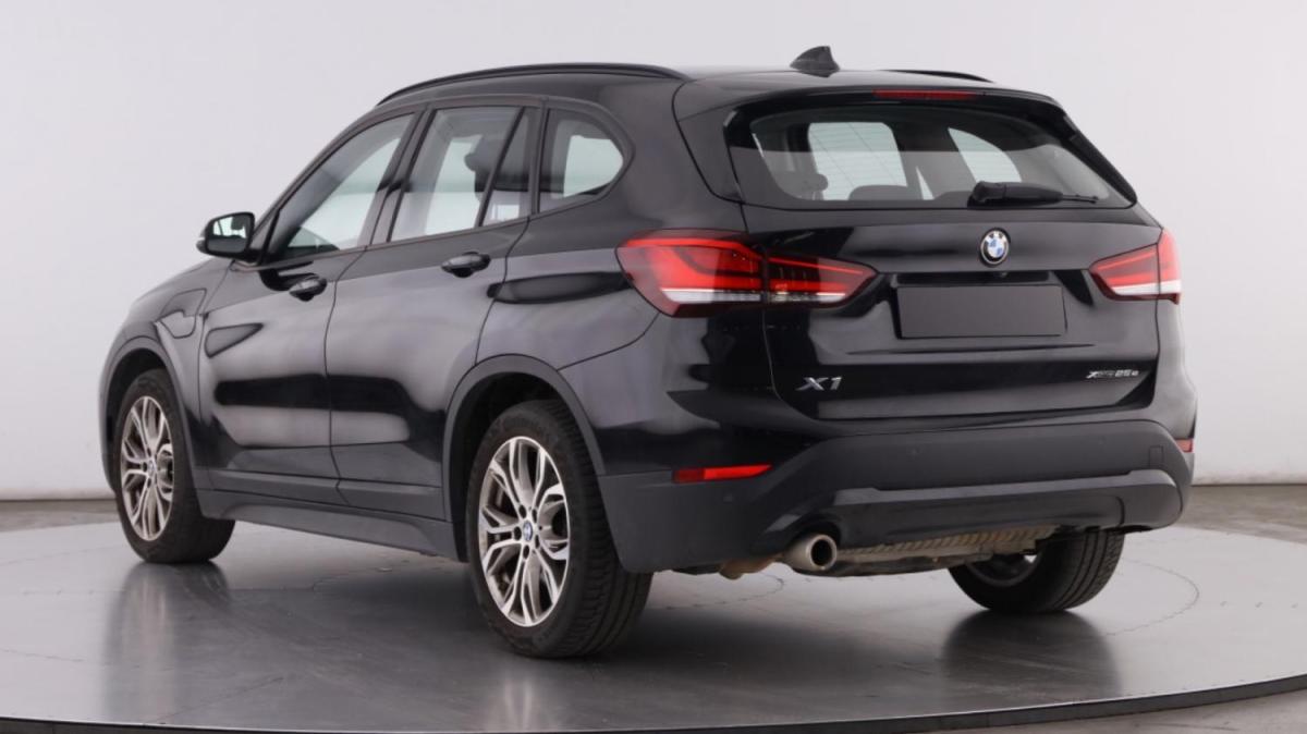 bmw-x1-2020-hibrido-a-gasolina-1499cc