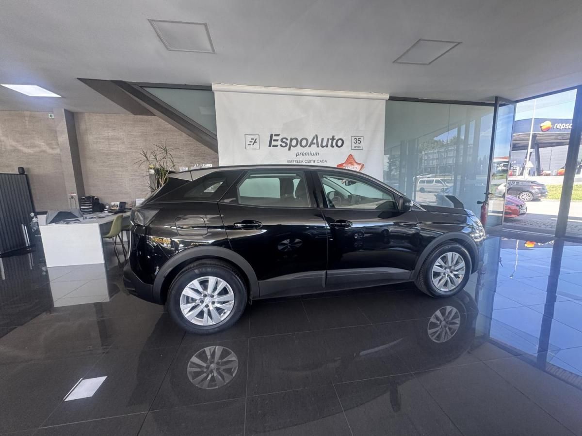peugeot-3008-2022-diesel-1499cc