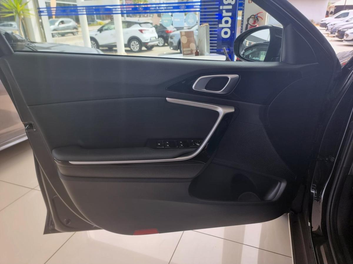 kia-xceed-2022-hibrido-a-gasolina-1580cc