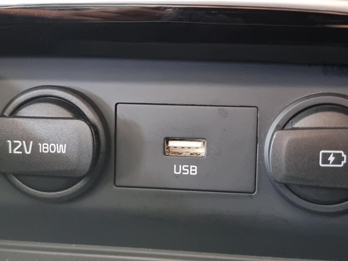 kia-xceed-2022-hibrido-a-gasolina-1580cc