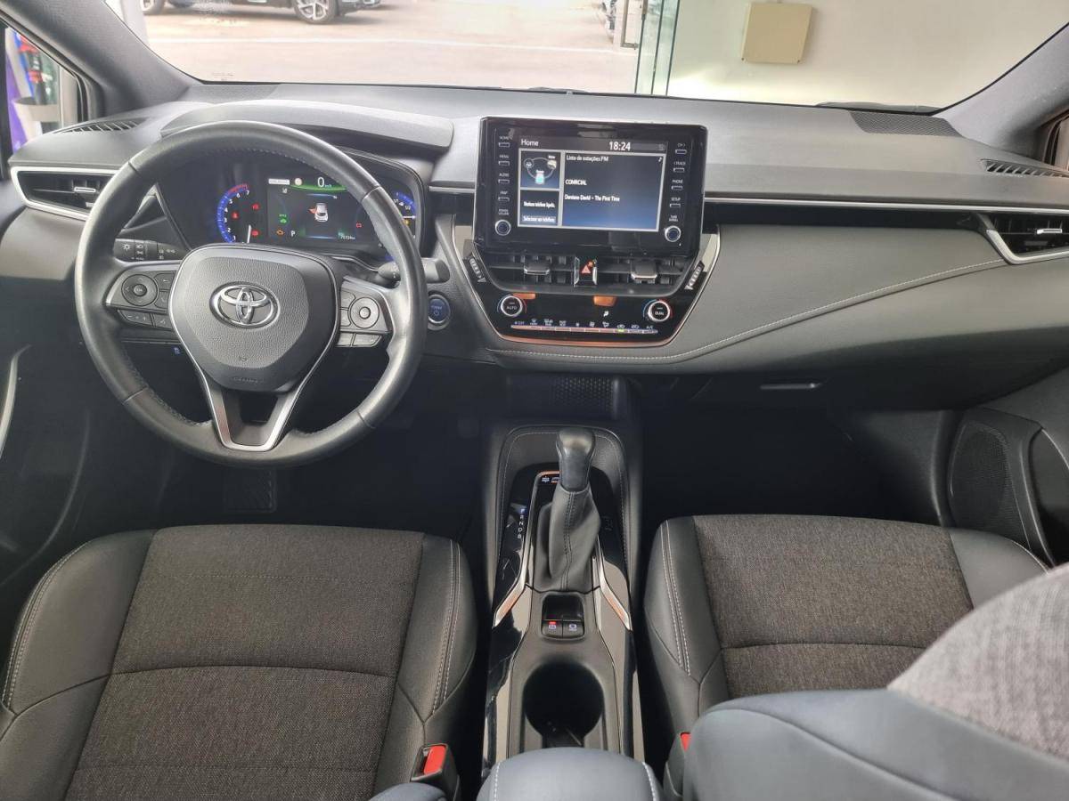 toyota-corolla-2022-hibrido-a-gasolina-1798cc
