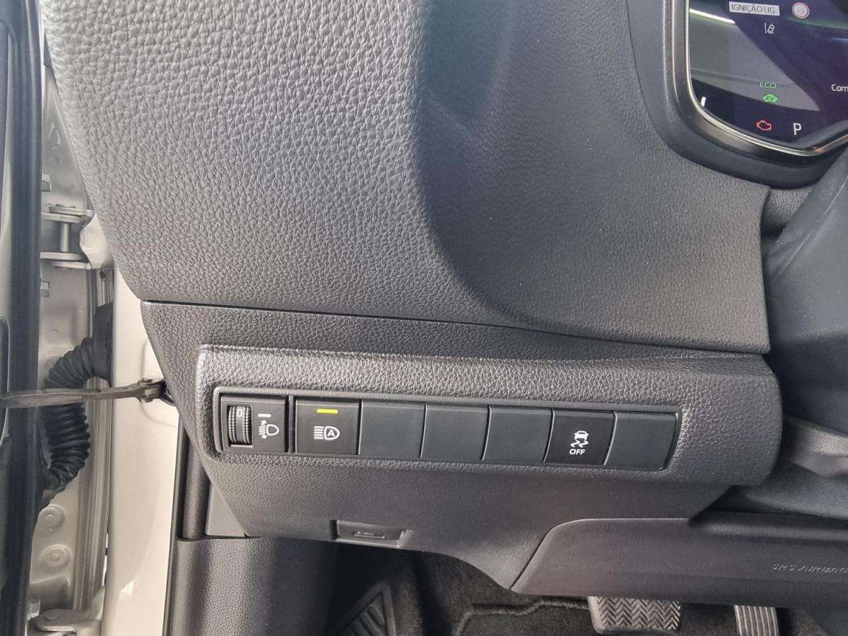 toyota-corolla-2022-hibrido-a-gasolina-1798cc