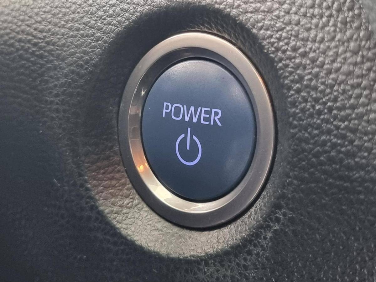 toyota-corolla-2022-hibrido-a-gasolina-1798cc