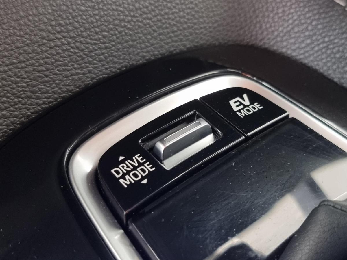 toyota-corolla-2022-hibrido-a-gasolina-1798cc