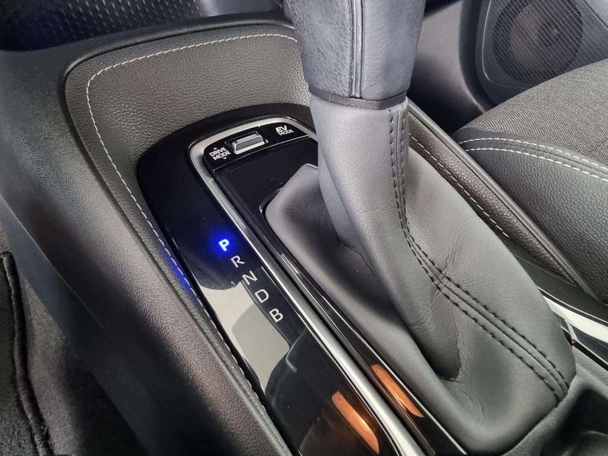 toyota-corolla-2022-hibrido-a-gasolina-1798cc