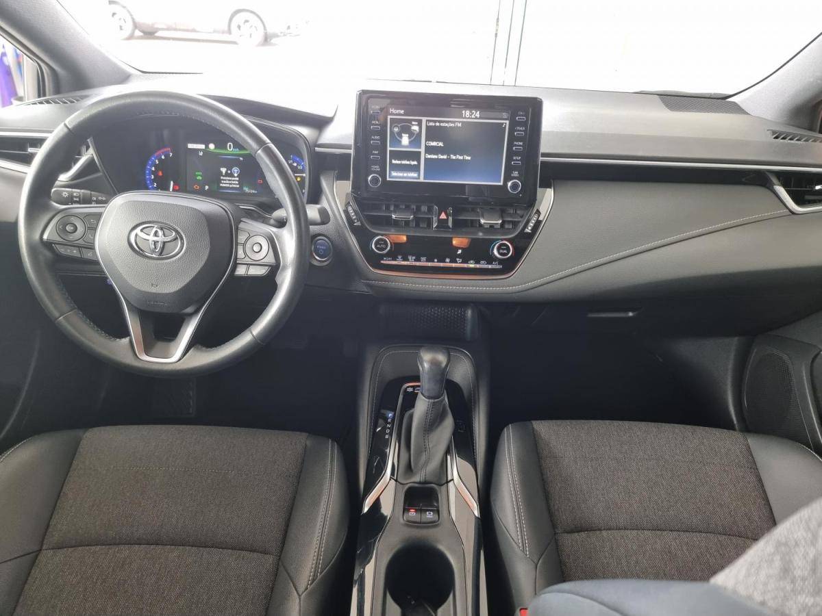 toyota-corolla-2022-hibrido-a-gasolina-1798cc