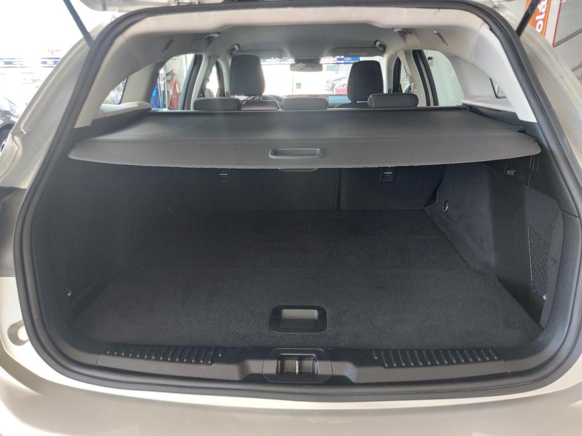 ford-focus-sw-2023-diesel-1499cc