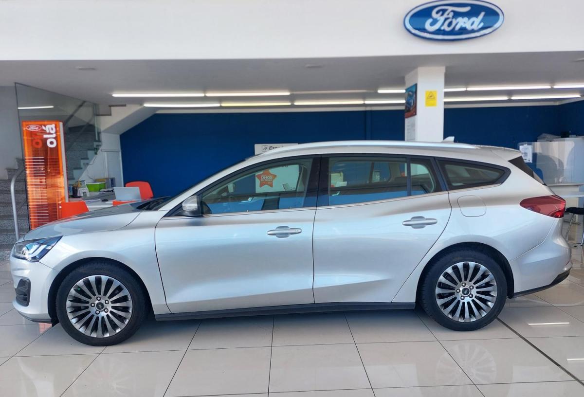 ford-focus-sw-2023-diesel-1499cc